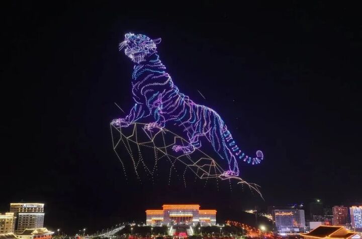 رکوردشکنی پهبادی خیره‌کننده در آسمان چین + فیلم